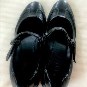 Women’s Black Ecco Shoes